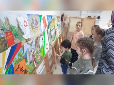 ДХШ пошла выставка детских работ ко Дню Конституции Республики Ингушетия