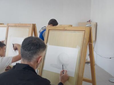 Урусханов Адам  провел мастер — класс по изобразительному искусству